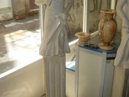 مجسمه سنگی
